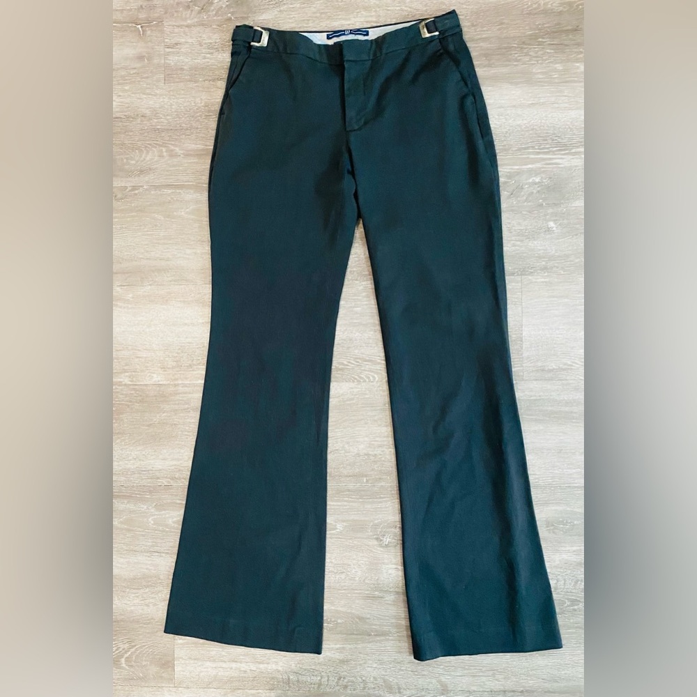 Gap Straight Leg Pants size 2. Business casual.
